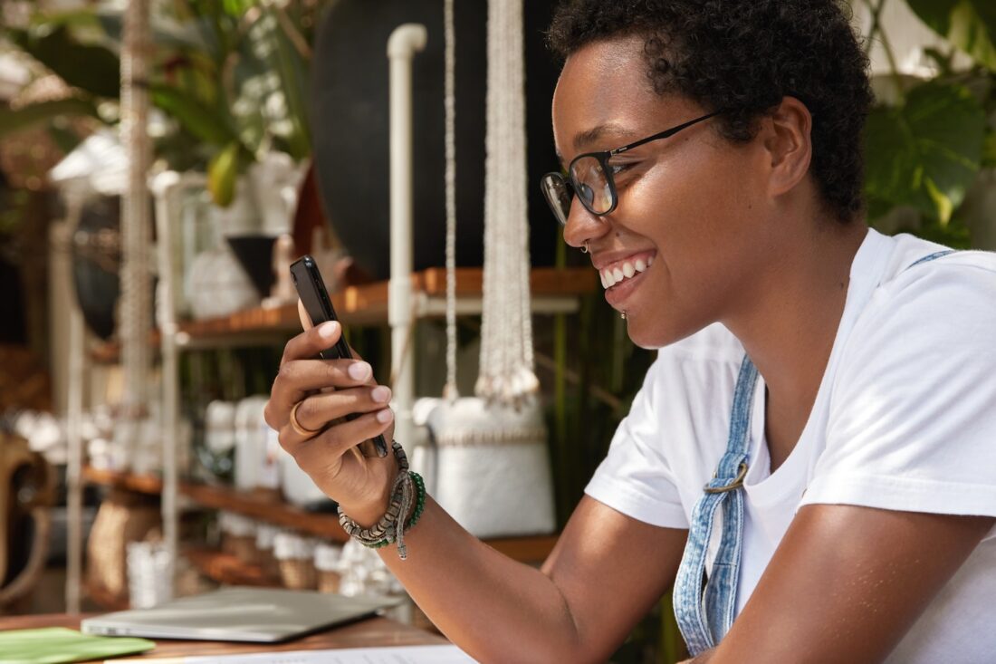 Side Hustles You Can Start With Your Phone In Nigeria